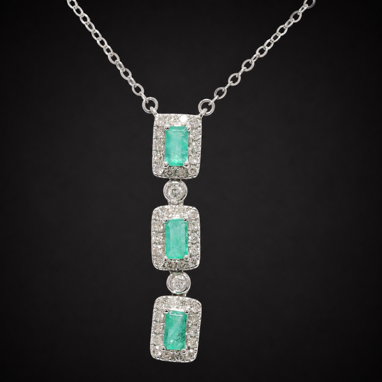 Pendant & Necklace