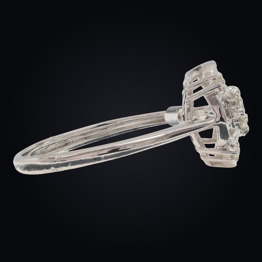 'Hibiki' 18K White Gold Diamond Ring