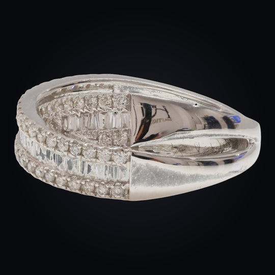 'Kasane' 18K White Gold Diamond Ring