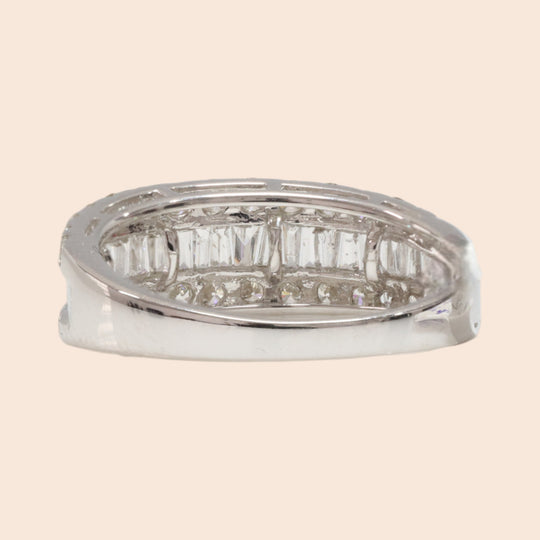 'Kasane' 18K White Gold Diamond Ring